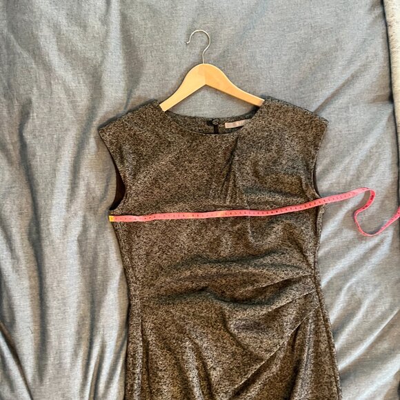 very chic wool dress - Picture 6 of 7